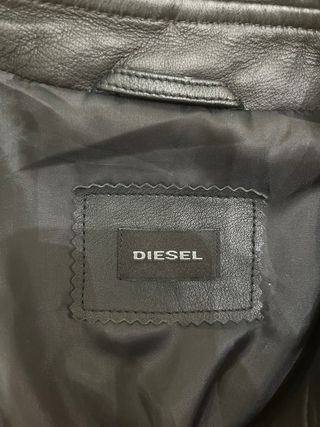 Chaqueta de cuero negra