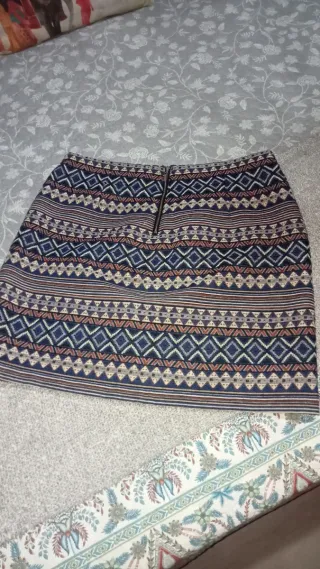 Falda étnica talla 44 Un solo uso, nueva