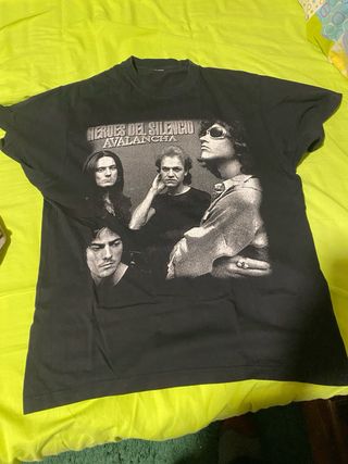Camiseta Héroes del Silencio Talla M y guns roses