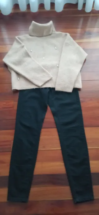 Lote Ropa Mujer: Jersey, pantalón y falda