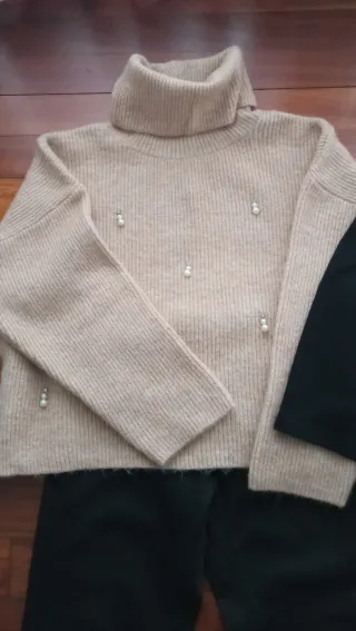 Lote Ropa Mujer: Jersey, pantalón y falda