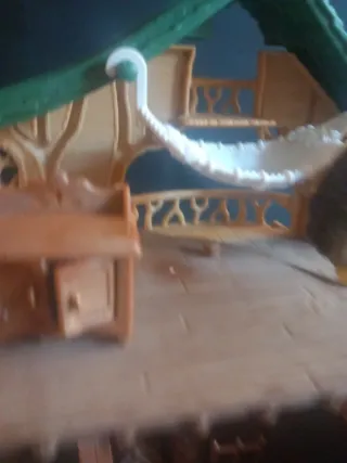 Cabaña Sylvanian Families con figuras y muebles