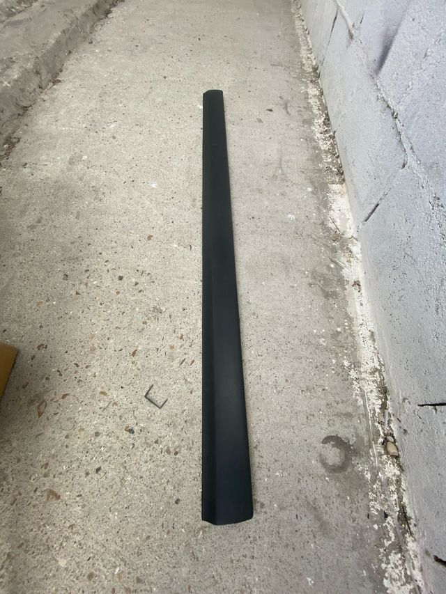 Moldura Mercedes Vito Viano