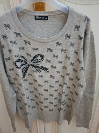 Maglia  beige con fiocchi XXL