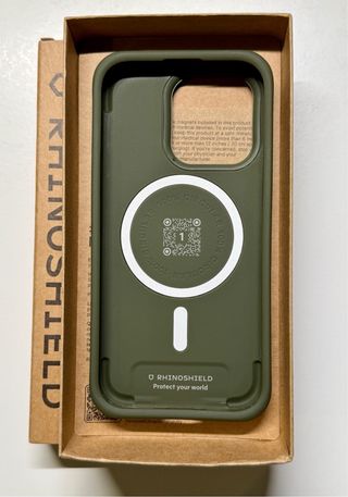 Funda RhinoShield iPhone 16 Pro. Nueva a estrenar