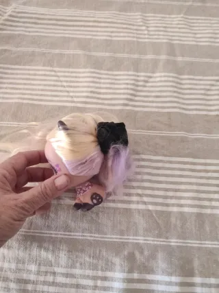 Muñeca estilo vampira con pelo largo