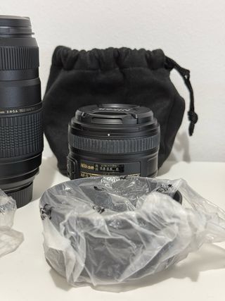 Cámara Nikon D5200 + Lentes + Parasol