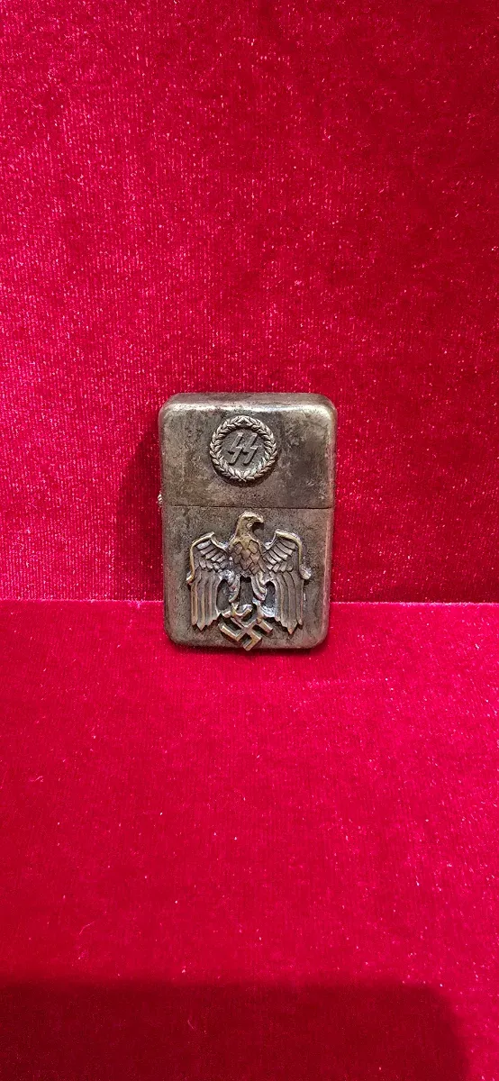 Machero tipo Zippo de la SS