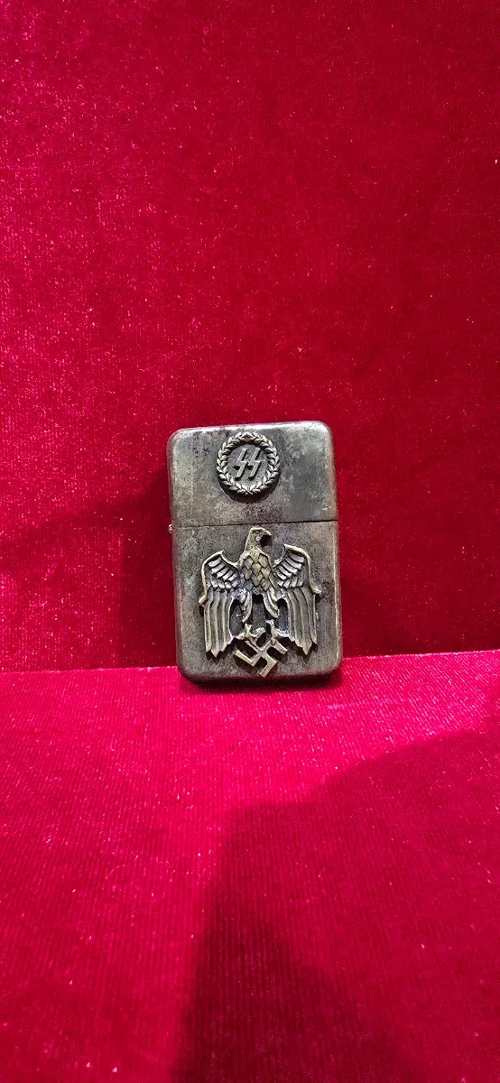 Machero tipo Zippo de la SS