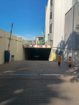 Alquiler Garaje Plazarte en Avda Real Academia Med