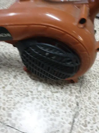 Soplador de gasolina naranja Hitachi