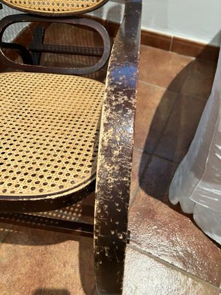 Balancín antiguo madera rejilla Necesita barniz