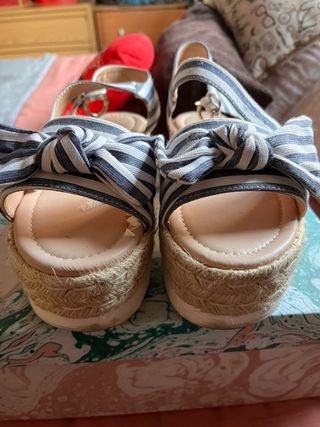 Sandalias Mustang Tiras Rayas