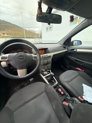 Opel Astra 2008