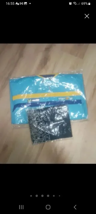 SIN ABRIR CHAQUETA RENAULT MOVISTAR + BERMUDA