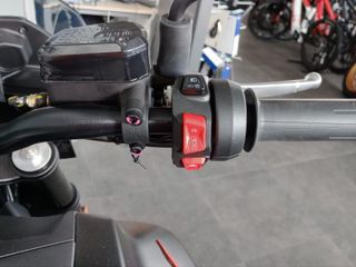 Moto Guzzi V85 Strada