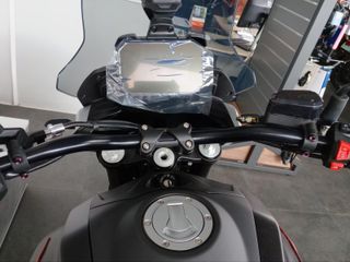 Moto Guzzi V85 Strada