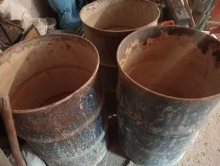 Bidones 200L para obra, huerto, etc.