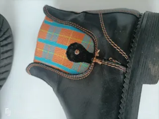 Stivaletti CafèNoir unisex in buone condizioni