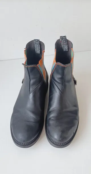 Stivaletti CafèNoir unisex in buone condizioni