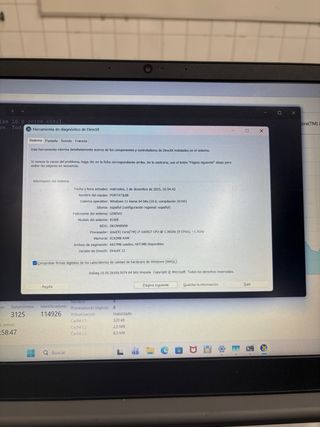 Portátil Lenovo Gris Plata