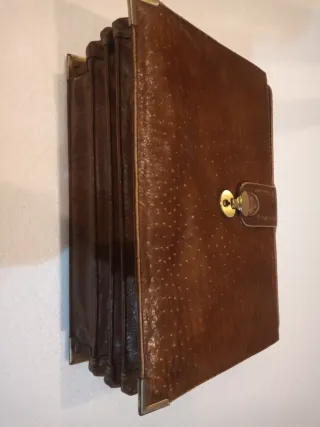Maletín Piel Avestruz Marrón