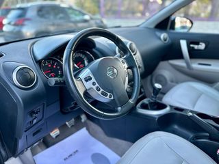 Nissan Qashqai+2 2011