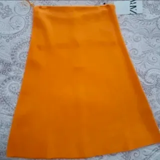 Falda Zara naranja talla M