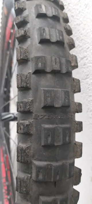 Rueda delantera Enduro/DH 27.5 con disco