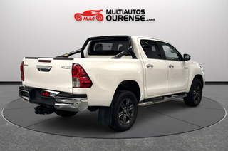 Toyota Hilux 4x4+Navegacion+Camara+Barras+Gancho