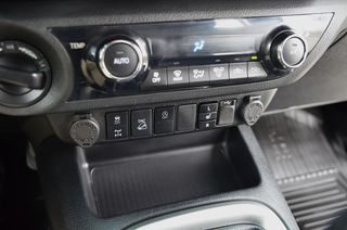 Toyota Hilux 4x4+Navegacion+Camara+Barras+Gancho