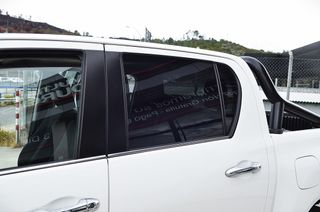 Toyota Hilux 4x4+Navegacion+Camara+Barras+Gancho