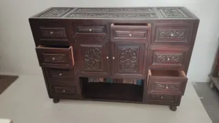Mueble buffet aparador de madera tallada