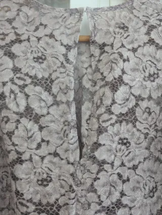 Blusa Zara encaje color topo Talla S