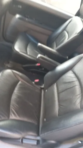 Mitsubishi Grandis 2006