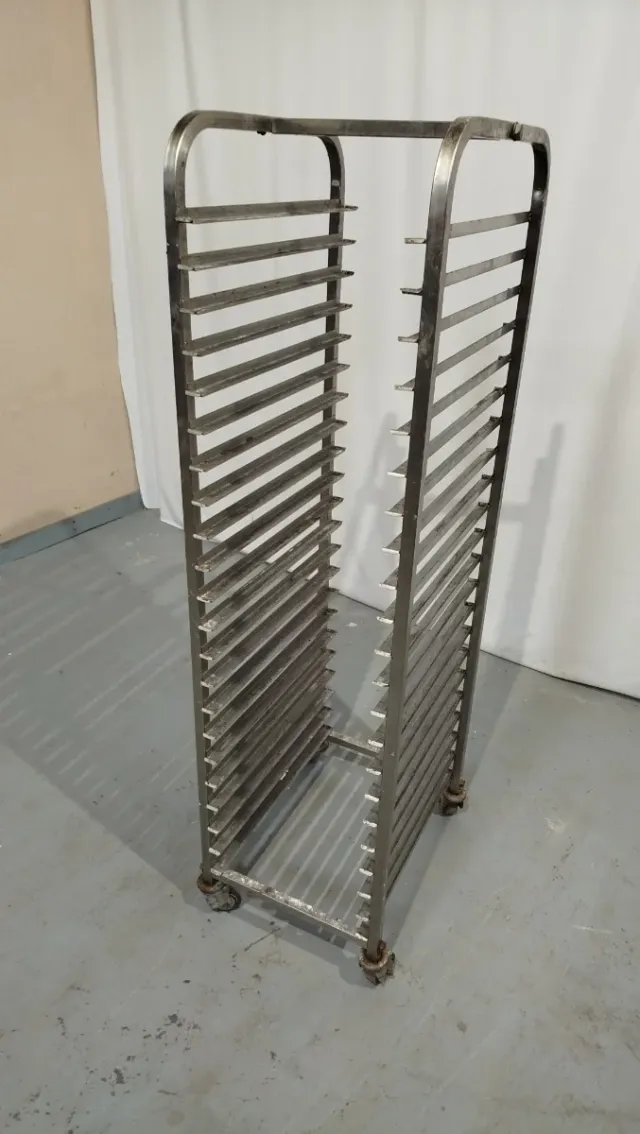 Carro Bandejero Latas Panadería