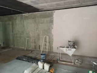 Yesero profesional alisado gotelé