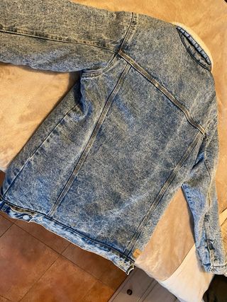 Chaqueta vaquera Pull&Bear con borreguito
