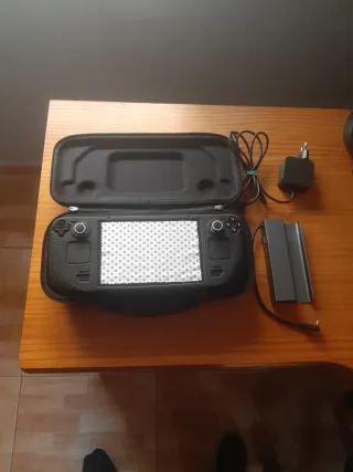 Steam Deck 512GB + Accessori