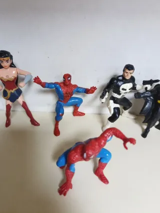 Figuras Super Héroes Marvel DC