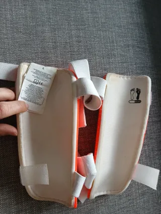 Espinilleras niño Nike y Adidas