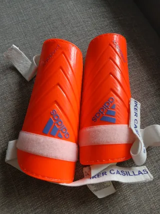 Espinilleras niño Nike y Adidas