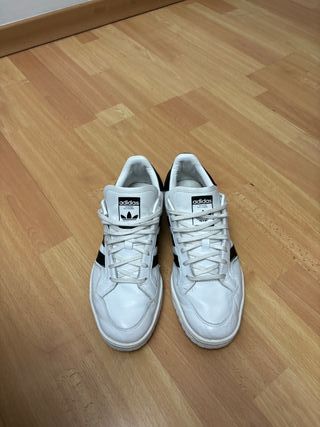 Zapatillas Adidas Hombre Blancas y Negras