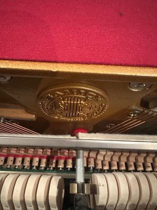 Piano vertical Samick JS-042 + banqueta