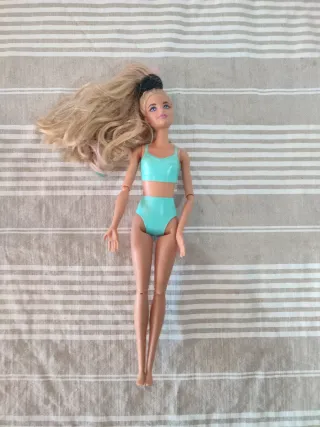 Muñeca Barbie bikini turquesa