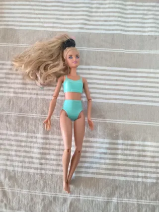 Muñeca Barbie bikini turquesa