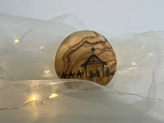 Presepe in ulivo artigianale con incisione Laser