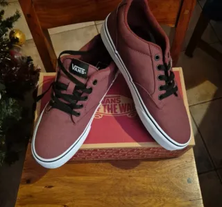 NUOVO!!! Vans Sneakers Rosse/Nere Tg 42.5 Nuove