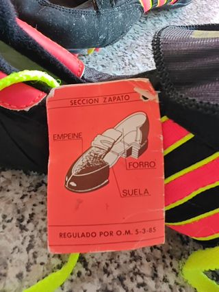 Scarpe da atletica Adidas vintage taglia 42