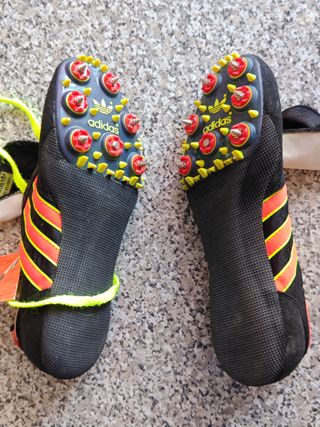 Scarpe da atletica Adidas vintage taglia 42